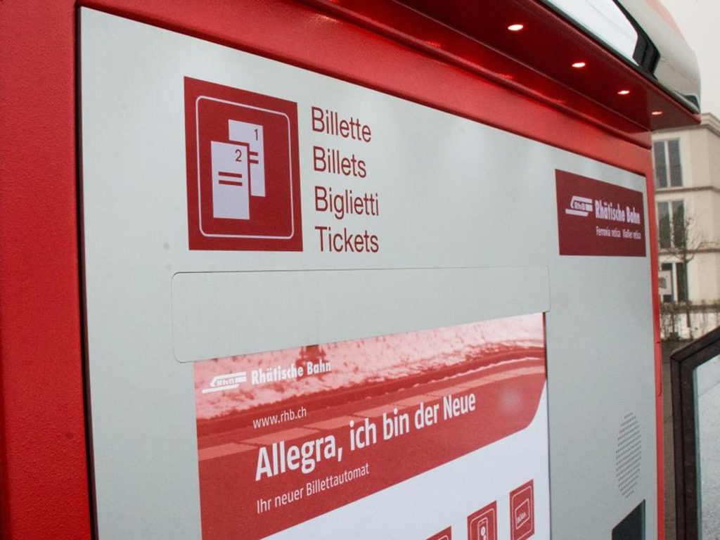 Rhätische Bahn replaces ticket machines