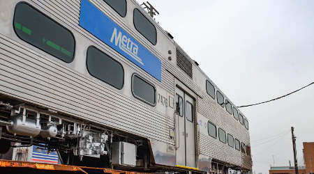 Metra to reissue rail-car RFP