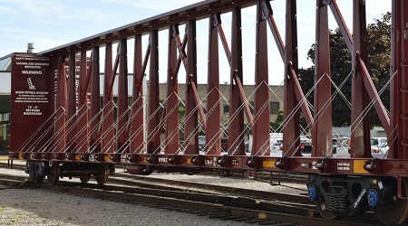 CN unveils new centerbeam rail car