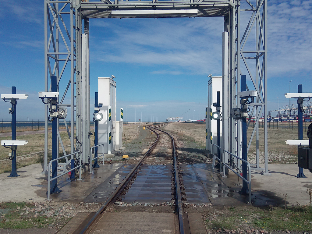 Concrete Canvas eliminates weeds at Rotterdam inspection point